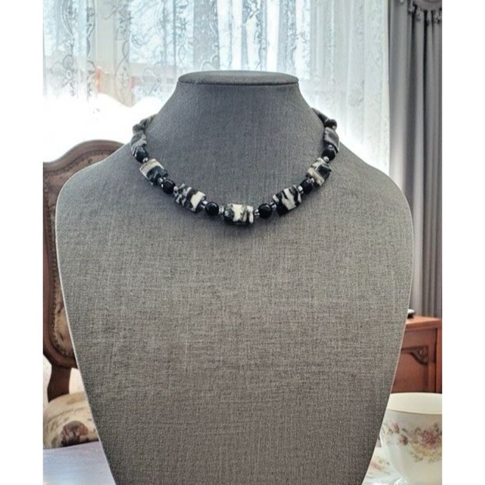 Black White Stone Beaded Necklace Zebra Jasper Style 18 Inch